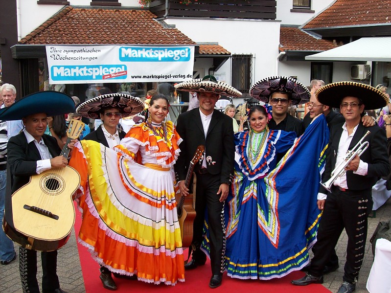MARIACHI IN HAMBURG Mariachi Mieten Mariachi buchen Hamburg Hochzeitsband Serenata Mariachi